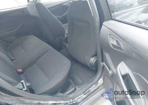 2018 Ford Focus S из США, поврежденный, VIN 1FADP3E24JL276731